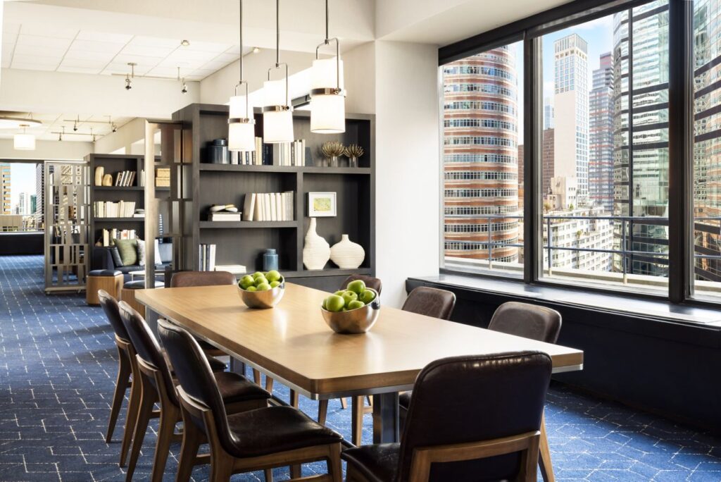 Courtyard by Marriott New York Manhattan/Midtown East Library