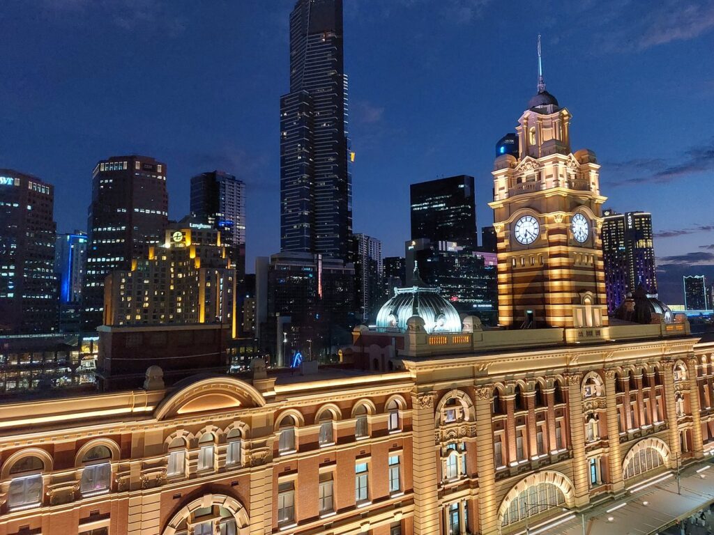 DoubleTree by Hilton Hotel Melbourne Exterior