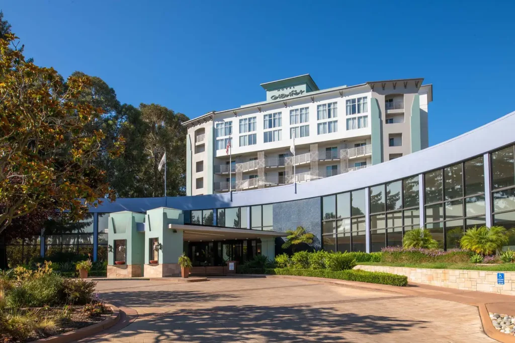 Luxury accommodations at Cabana Hotel in Palo Alto, located at 4290 El Camino Real, a preferred choice for visiting nearby Super Bowl and San Jose events.