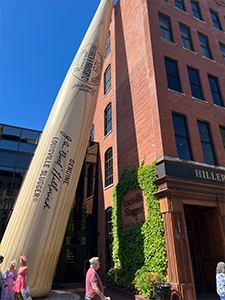Louisville Slugger Museum