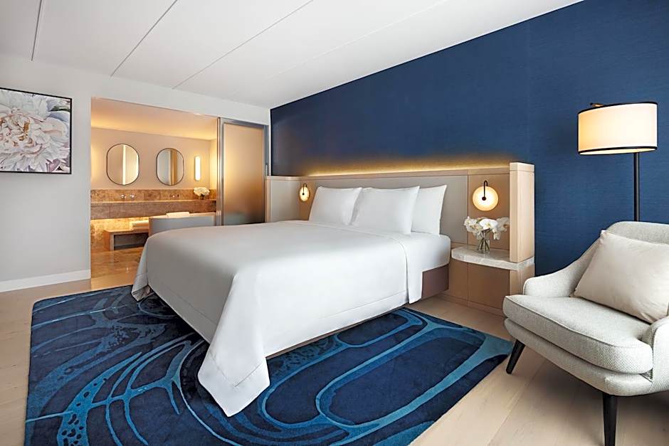 Hyatt Regency Sydney Room2