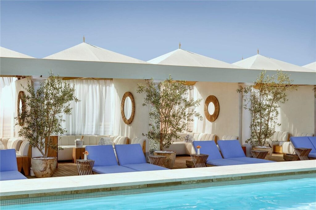 The Maybourne Beverly Hills Pool Cabanas
