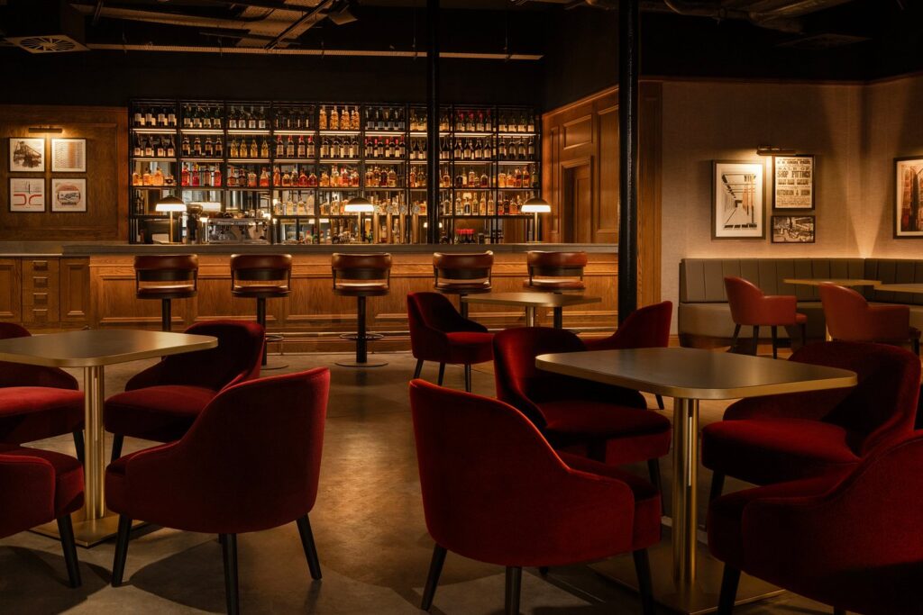 Hotel Dundee bar eighteen22