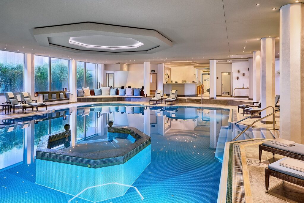 Westin Grand Munich Spa Pool