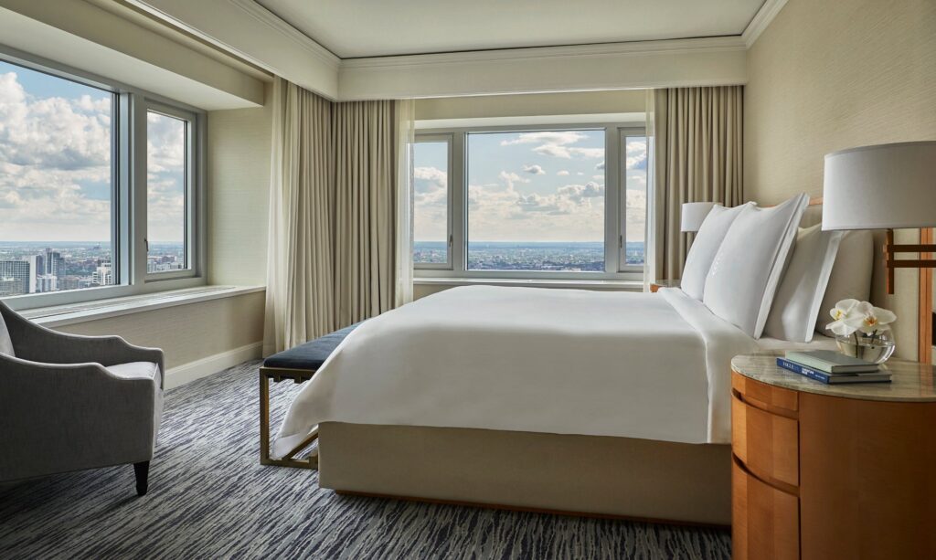 Four Seasons Hotel Chicago executive suite 3